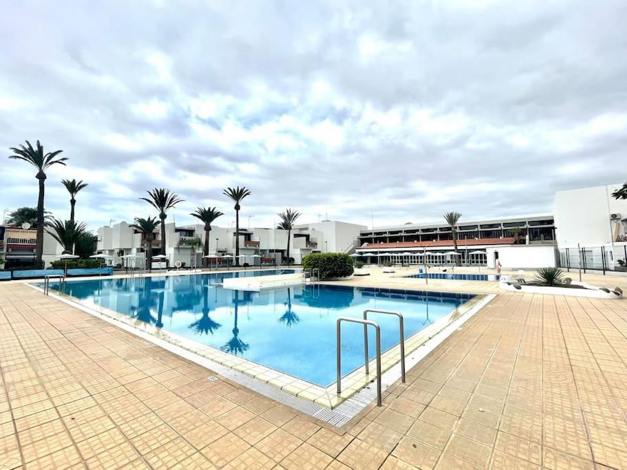 Apartamento Con Piscina Sur De Tenerife طوستا ديل سيلونثيو المظهر الخارجي الصورة